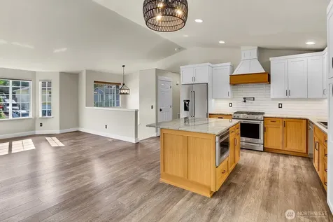 3323 Lake Drive Lake Stevens WA 98258