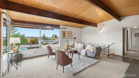 1401 Lincoln Avenue NE Renton WA 98056