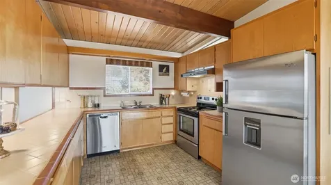 1401 Lincoln Avenue NE Renton WA 98056