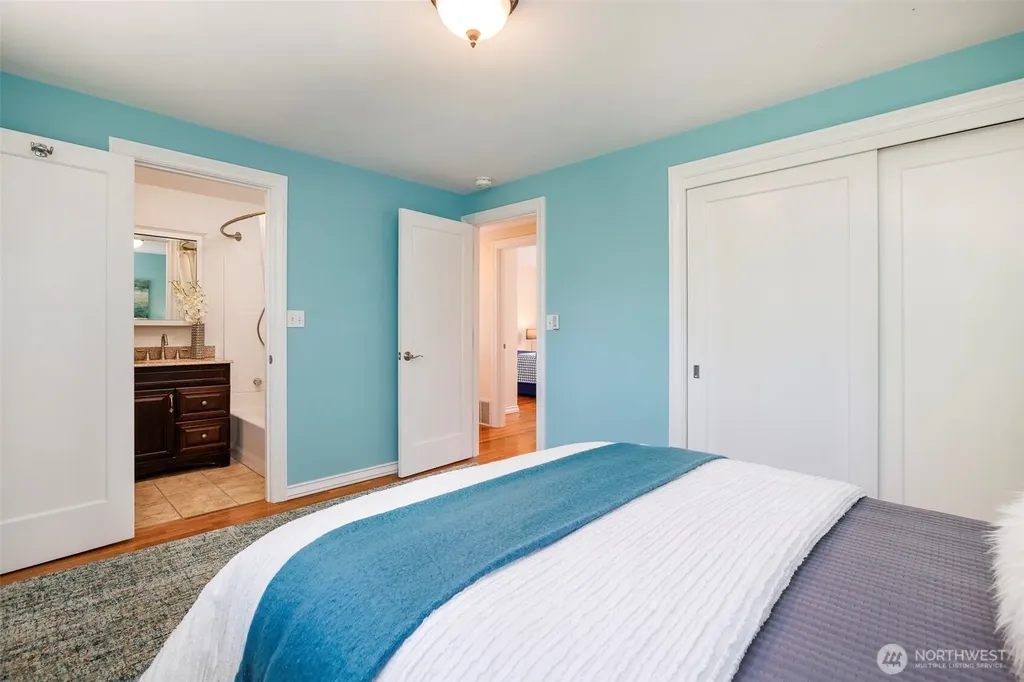 14101 Phinney Avenue N Seattle WA 98133