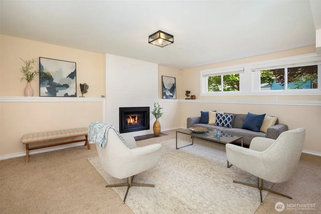 14101 Phinney Avenue N Seattle WA 98133