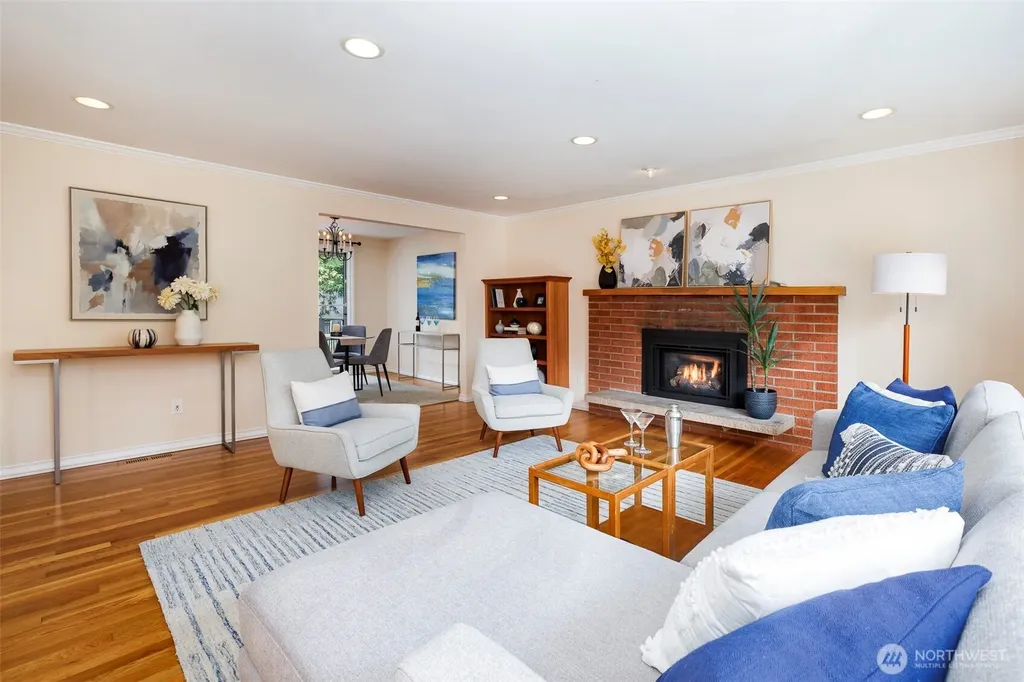 14101 Phinney Avenue N Seattle WA 98133