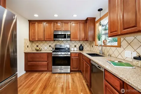 14101 Phinney Avenue N Seattle WA 98133