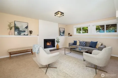 14101 Phinney Avenue N Seattle WA 98133