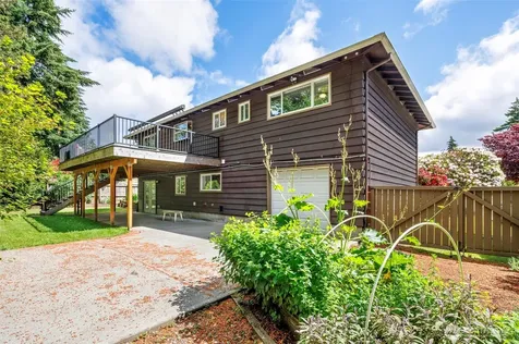 14101 Phinney Avenue N Seattle WA 98133