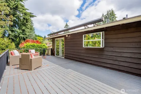 14101 Phinney Avenue N Seattle WA 98133