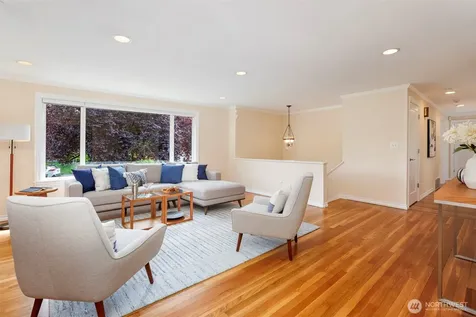 14101 Phinney Avenue N Seattle WA 98133