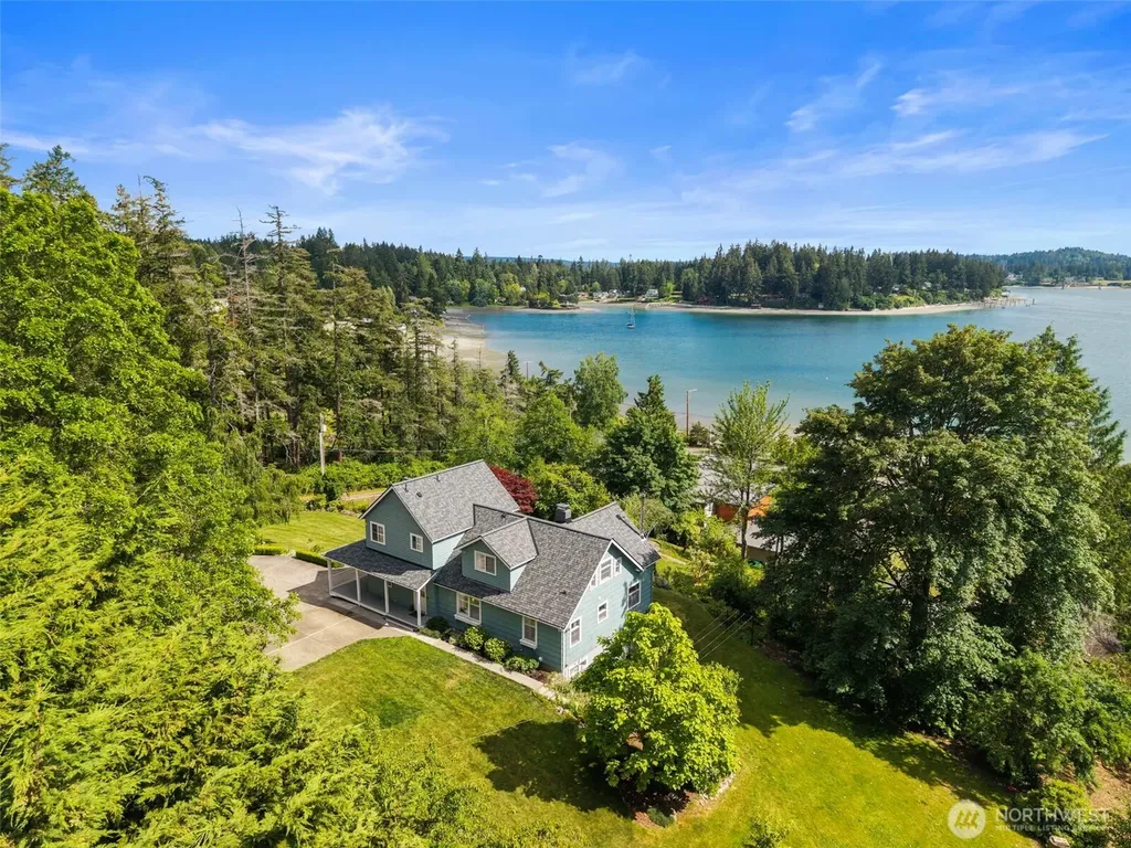17164 Lemolo Shore Drive NE Poulsbo WA 98370
