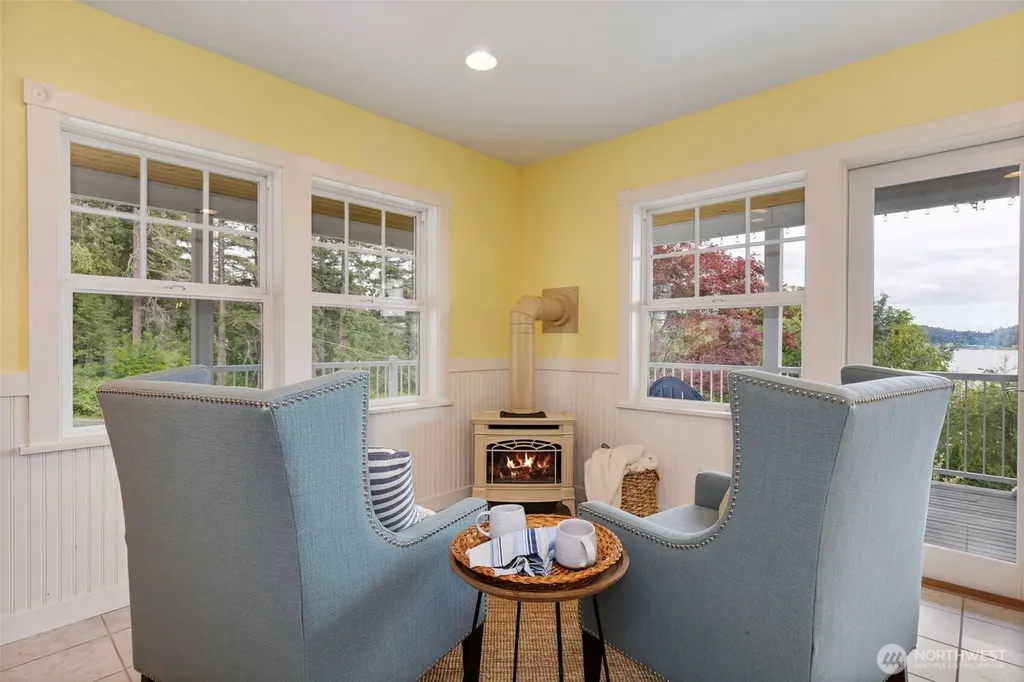 17164 Lemolo Shore Drive NE Poulsbo WA 98370