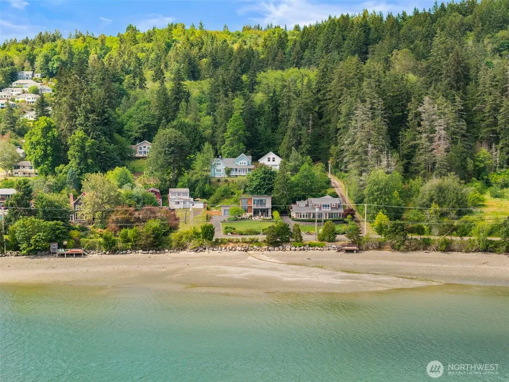 17164 Lemolo Shore Drive NE Poulsbo WA 98370
