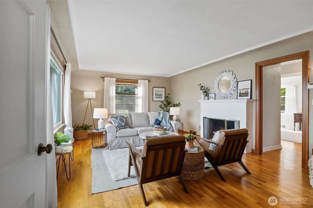 17164 Lemolo Shore Drive NE Poulsbo WA 98370