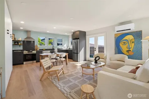 909 32nd Avenue S Seattle WA 98144