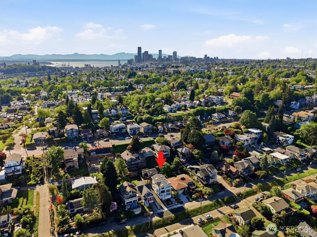 909 32nd Avenue S Seattle WA 98144