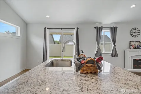 1011 W Aspen Road Moses Lake WA 98837