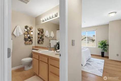 15325 SE 155th Place Renton WA 98058