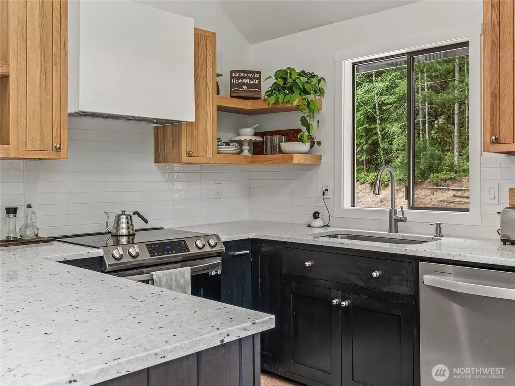 171 Rhododendren Lane Brinnon WA 98320