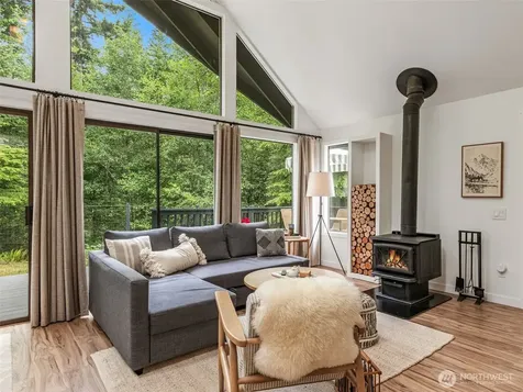 171 Rhododendren Lane Brinnon WA 98320