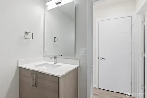 1816 24th Avenue S Seattle WA 98144