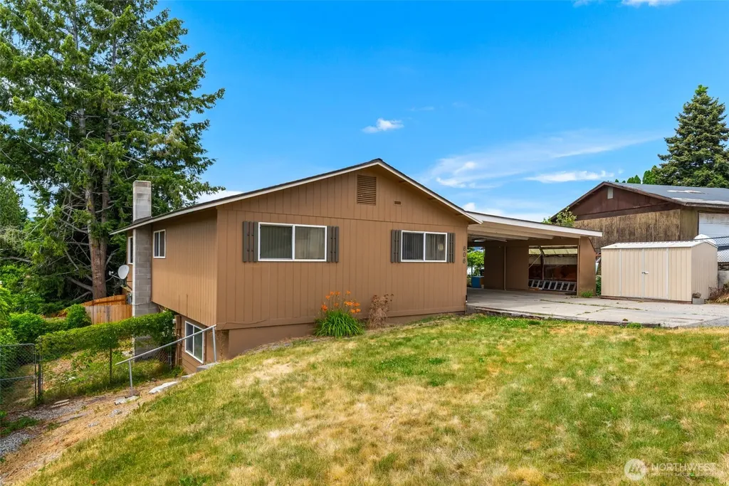 606 Lacey Place East Wenatchee WA 98802