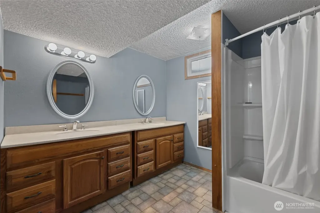 606 Lacey Place East Wenatchee WA 98802