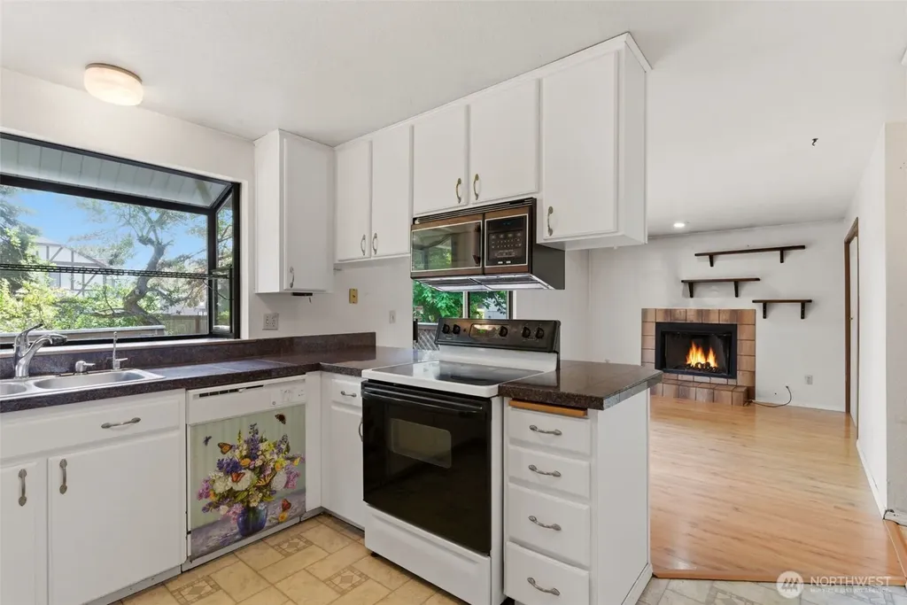 25248 111th Avenue SE Kent WA 98030