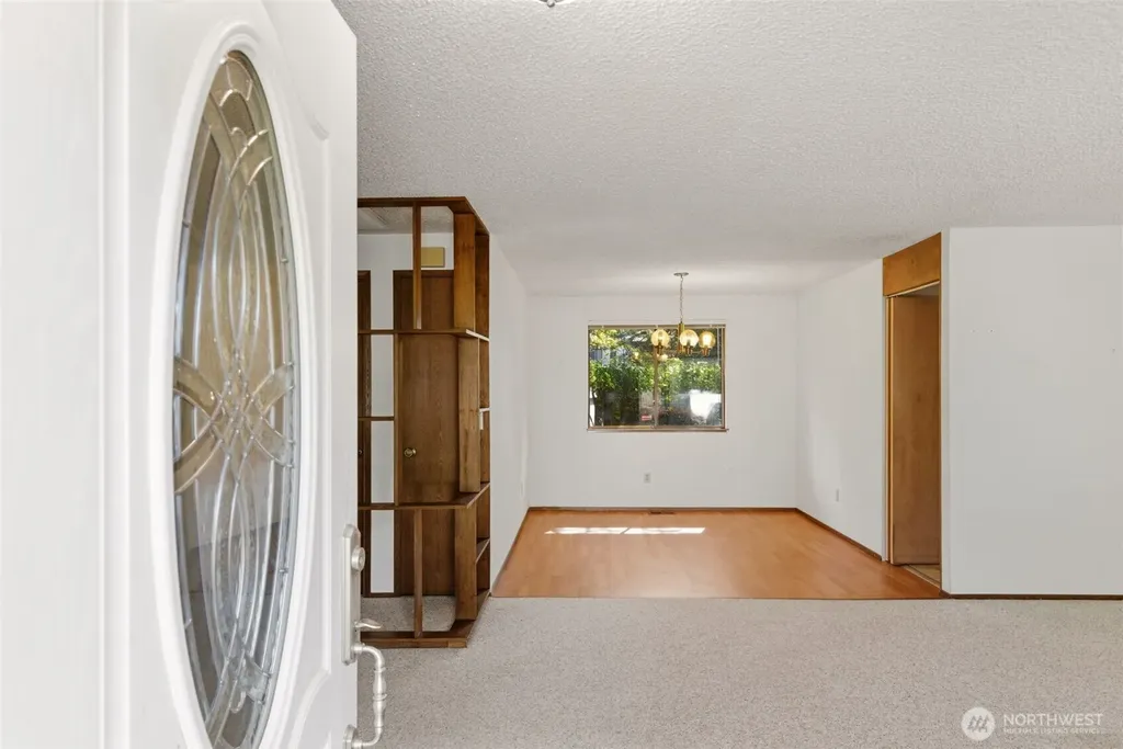 25248 111th Avenue SE Kent WA 98030