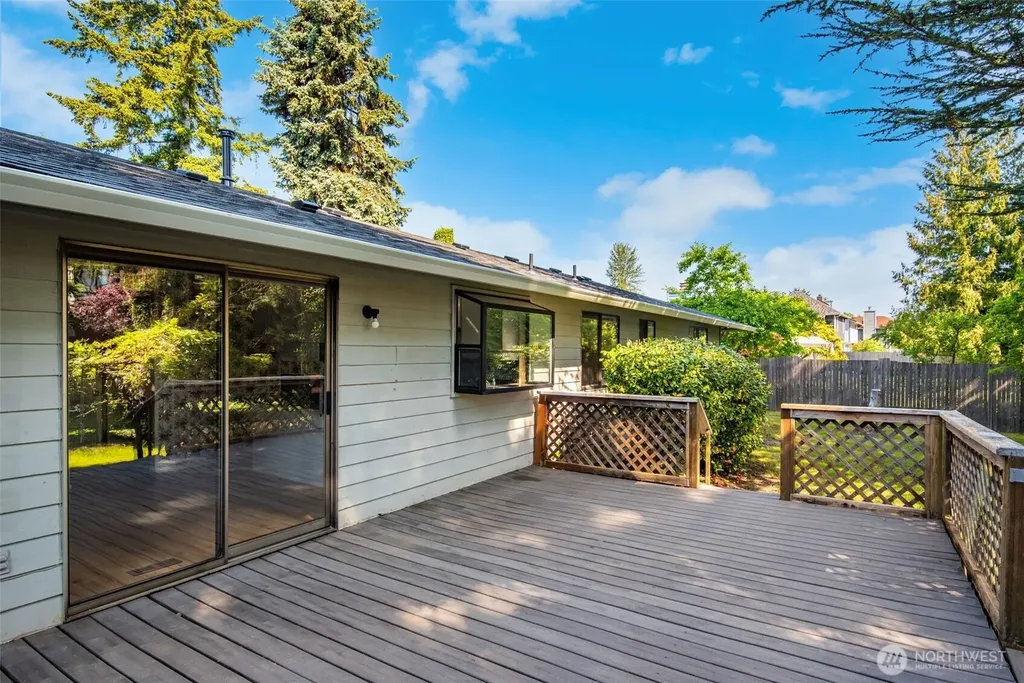 25248 111th Avenue SE Kent WA 98030