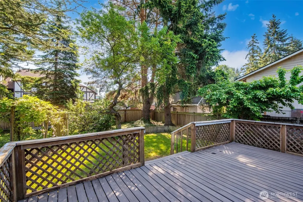 25248 111th Avenue SE Kent WA 98030