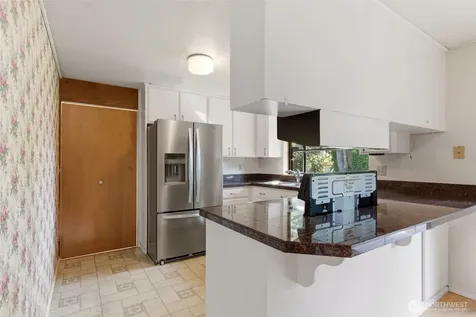 25248 111th Avenue SE Kent WA 98030