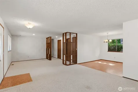 25248 111th Avenue SE Kent WA 98030