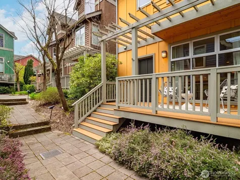 2363 S Mcclellan Street Seattle WA 98144