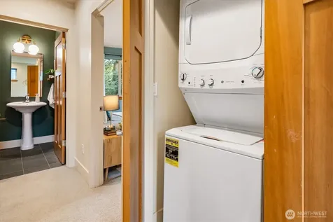 2363 S Mcclellan Street Seattle WA 98144