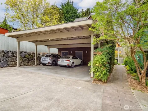 2363 S Mcclellan Street Seattle WA 98144