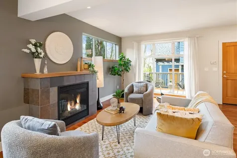 2363 S Mcclellan Street Seattle WA 98144