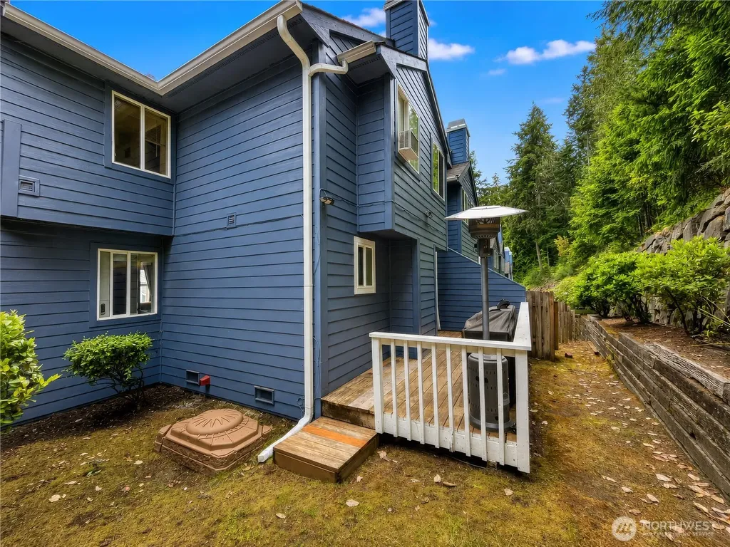 1319 NW Slate Lane Silverdale WA 98383