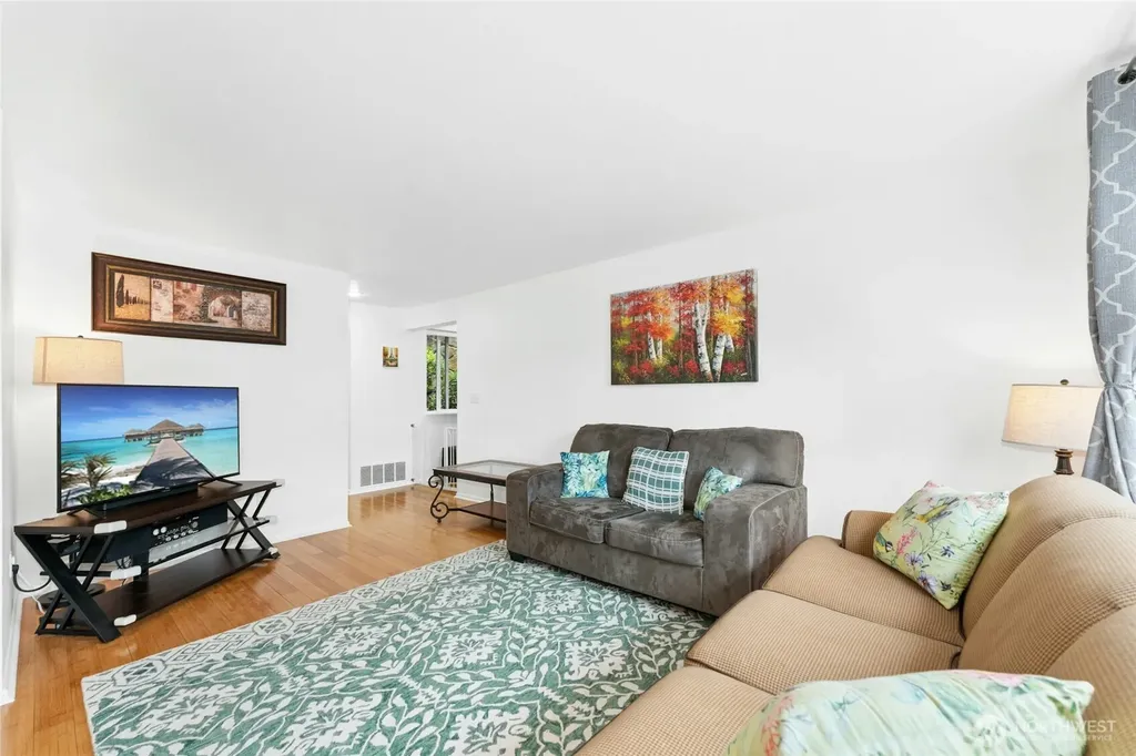 1319 NW Slate Lane Silverdale WA 98383