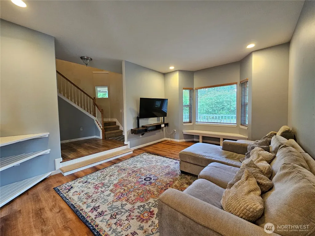 55 Allen Road Elma WA 98541