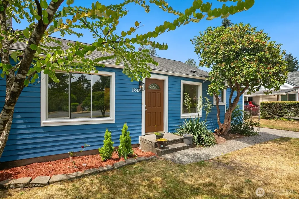 15513 8th Avenue NE Shoreline WA 98155