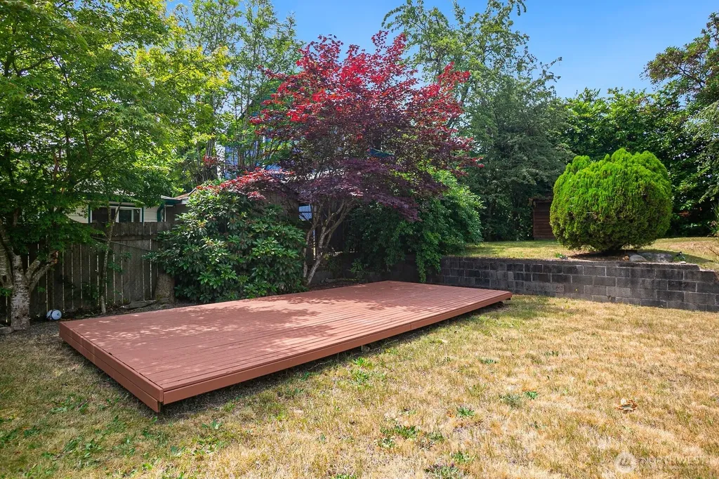 15513 8th Avenue NE Shoreline WA 98155