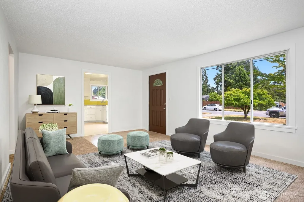 15513 8th Avenue NE Shoreline WA 98155