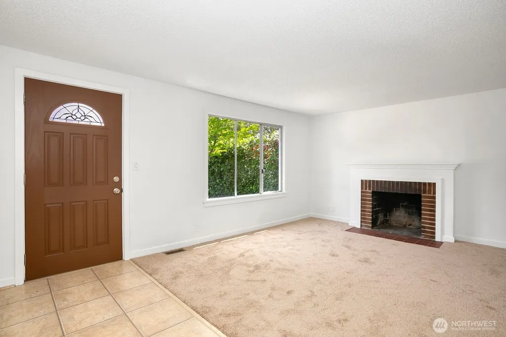 15513 8th Avenue NE Shoreline WA 98155