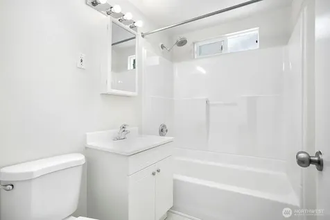 15513 8th Avenue NE Shoreline WA 98155