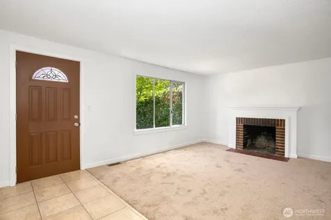 15513 8th Avenue NE Shoreline WA 98155