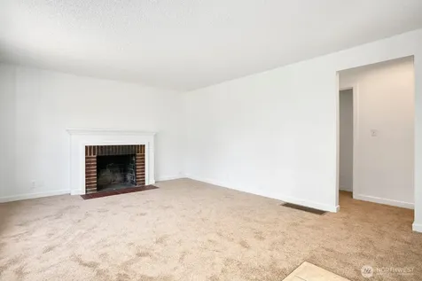 15513 8th Avenue NE Shoreline WA 98155