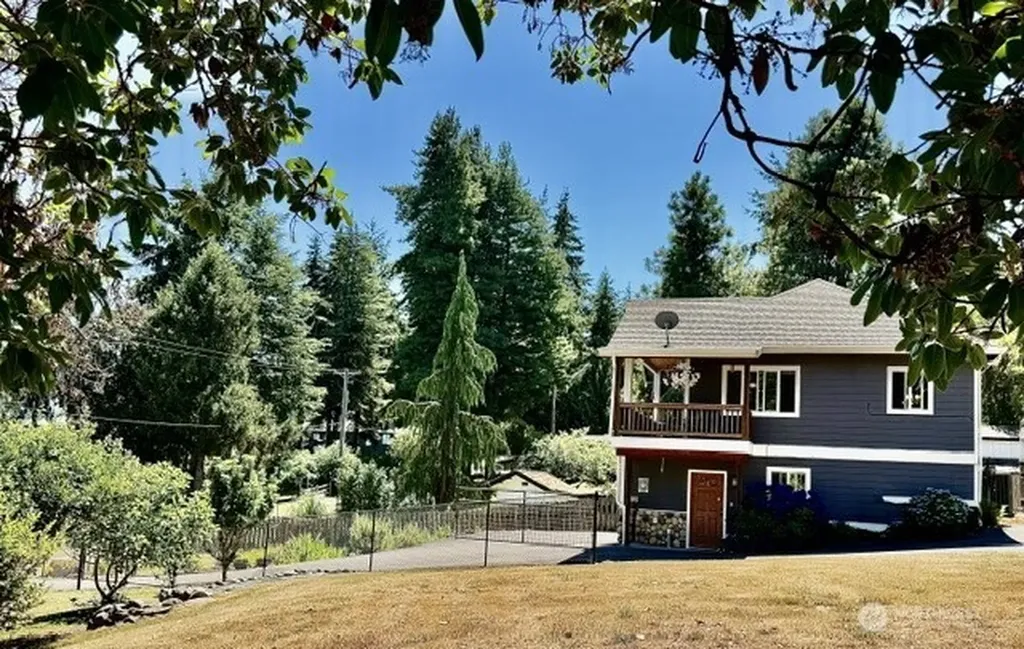 2608 142nd Avenue SW Lakebay WA 98349