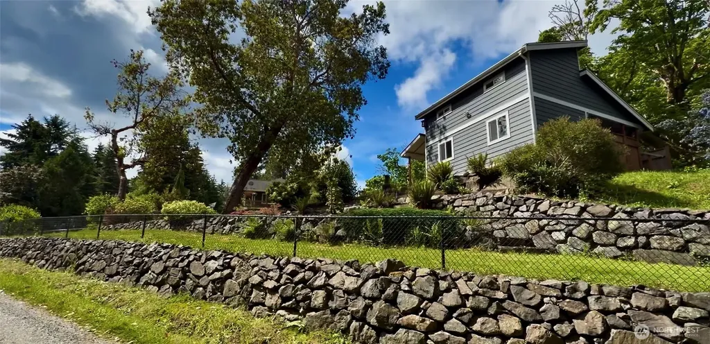 2608 142nd Avenue SW Lakebay WA 98349