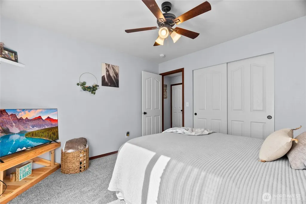 5130 180th Trail SW Rochester WA 98579