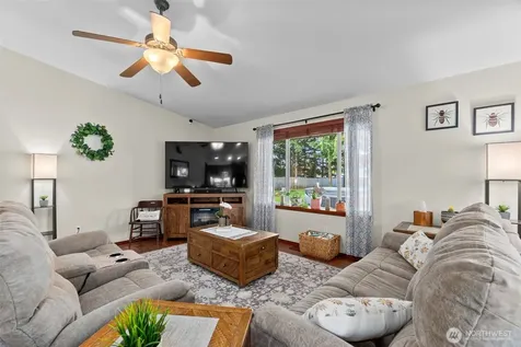 5130 180th Trail SW Rochester WA 98579