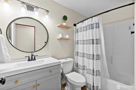 5130 180th Trail SW Rochester WA 98579