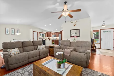 5130 180th Trail SW Rochester WA 98579
